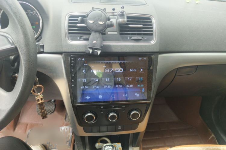 Used Skoda Yeti 2014 1.4TSI DSG Explorer Edition Audio And AC Panel