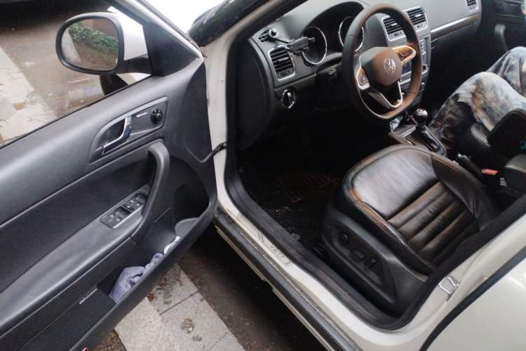 Used Skoda Yeti 2014 1.8TSI DSG All-Wheel Drive Edition Driver Seat