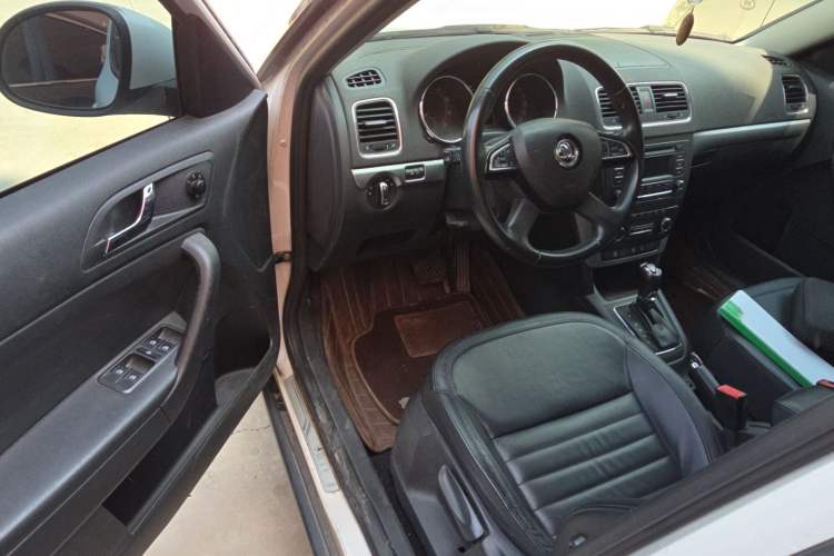 Used Skoda Yeti 2014 1.8TSI DSG Polar Edition Driver Seat