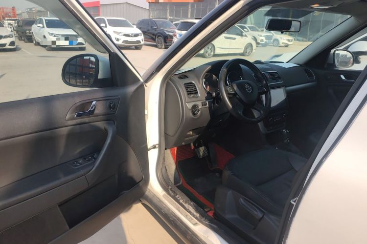 Used Skoda Yeti 2014 1.4 TSI DSG Polar Edition Driver Seat