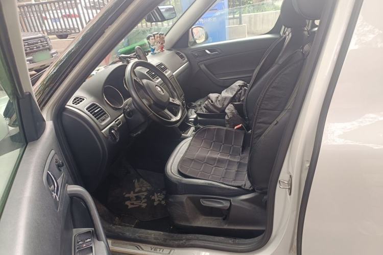 Used Skoda Yeti 2014 1.8TSI DSG Polar Edition Driver Seat