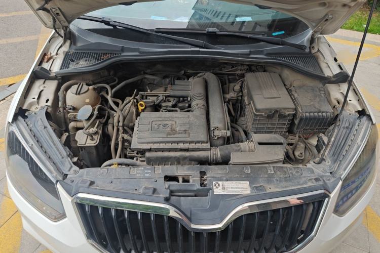 Used Skoda Yeti 2014 1.4TSI DSG Vibrant Edition Engine Bay
