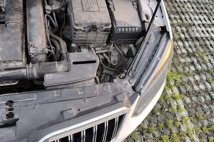 Used Skoda Yeti 2014 1.4TSI DSG Vibrant Edition Engine Bay Left