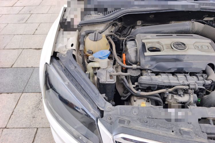 Used Skoda Yeti 2014 1.8TSI DSG Polar Edition Engine Bay Right