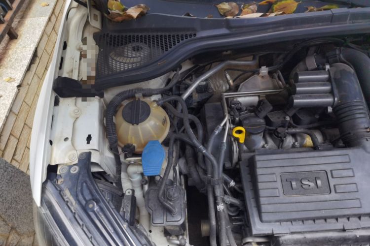 Used Skoda Yeti 2014 1.4TSI DSG Vibrant Edition Engine Bay Right