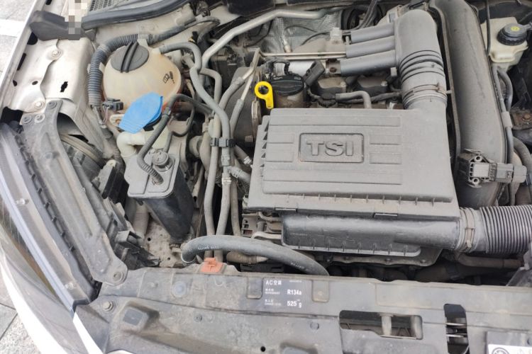 Used Skoda Yeti 2014 1.4TSI Manual Explore Edition Engine Bay Right