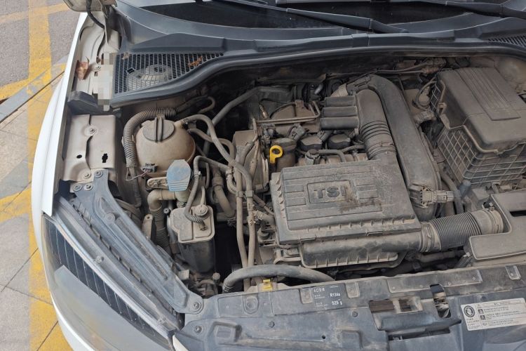 Used Skoda Yeti 2014 1.4TSI DSG Vibrant Edition Engine Bay Right