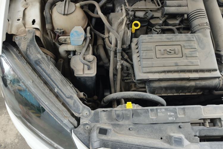 Used Skoda Yeti 2014 1.4 TSI DSG Phantom Edition Engine Bay Right