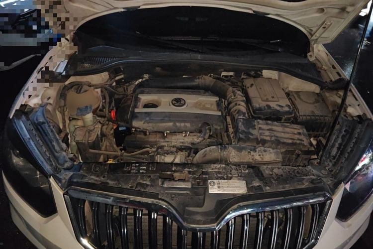 Used Skoda Yeti 2014 1.8TSI DSG All-Wheel Drive Edition Engine Bay