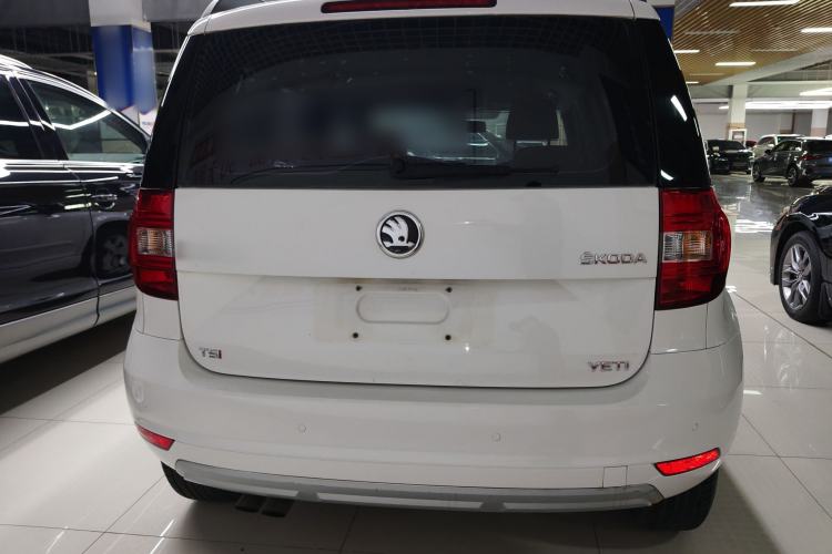 Used Skoda Yeti 2014 1.4TSI Manual Colorful Edition Exterior 4
