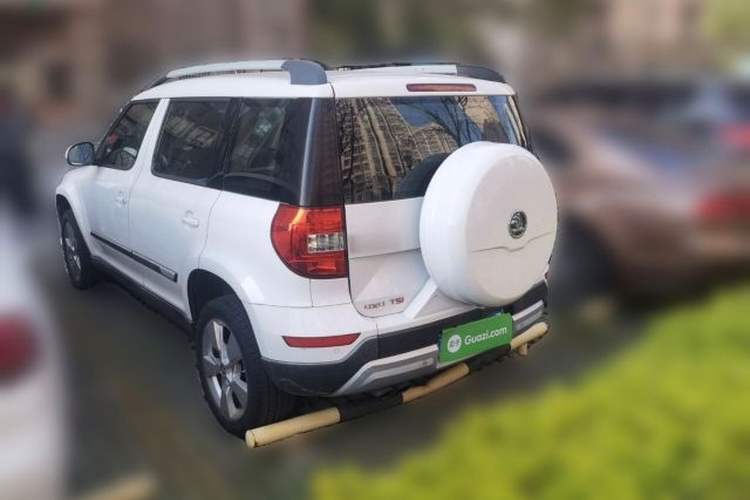 Used Skoda Yeti 2014 1.8TSI DSG Polar Edition Exterior 4