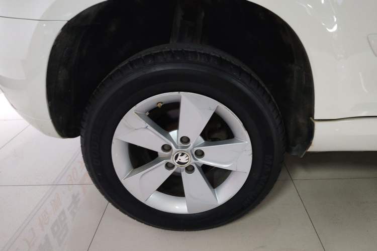 Used Skoda Yeti 2014 1.4TSI Manual Colorful Edition Exterior 8