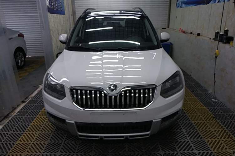 Used Skoda Yeti 2014 1.8TSI DSG Polar Edition Front