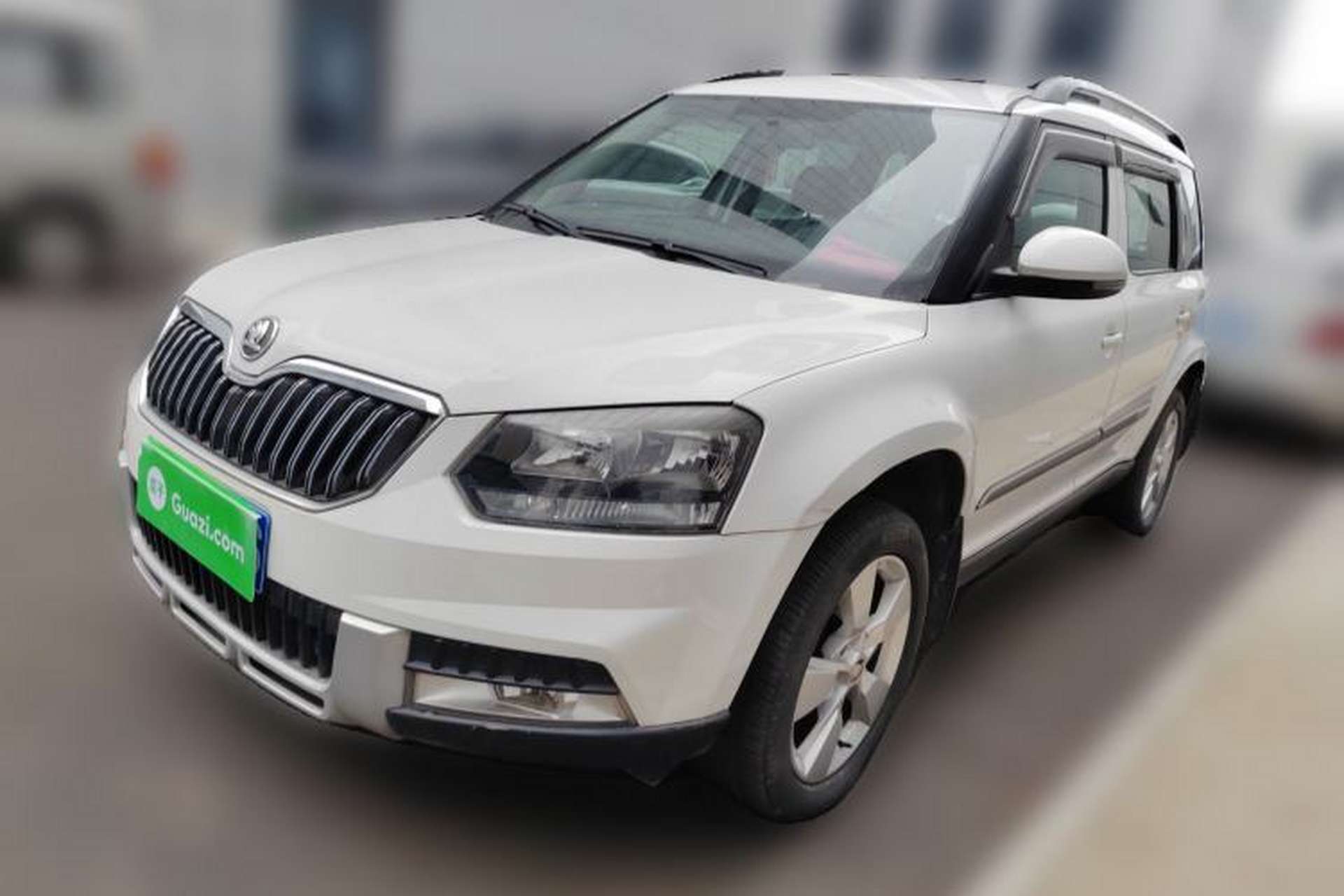 Used Skoda Yeti 2014 1.4TSI Manual Polar Edition Front Left 45 Deg