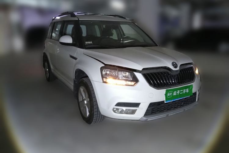 Used Skoda Yeti 2014 1.4TSI DSG Vibrant Edition Front Right 45 Deg