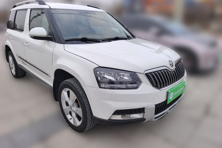 Used Skoda Yeti 2014 1.8TSI DSG Polar Edition Front Right 45 Deg