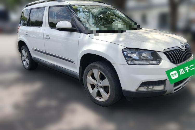 Used Skoda Yeti 2014 1.4TSI Manual Polar Edition Front Right 45 Deg