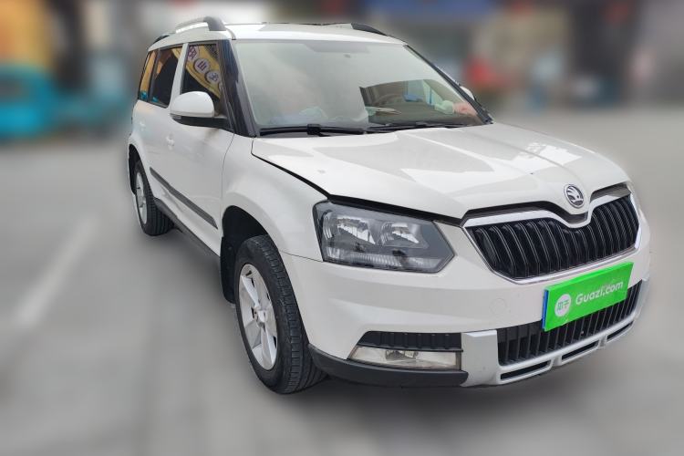 Used Skoda Yeti 2014 1.4TSI Manual Explore Edition Front Right 45 Deg