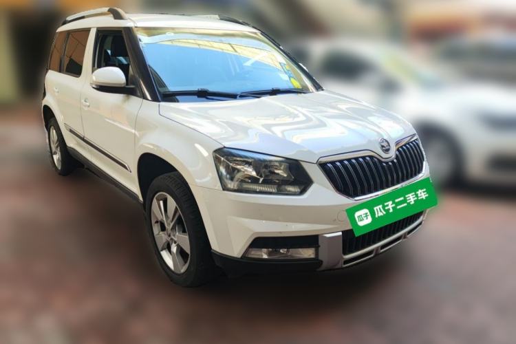 Used Skoda Yeti 2014 1.4 TSI DSG Polar Edition Front Right 45 Deg
