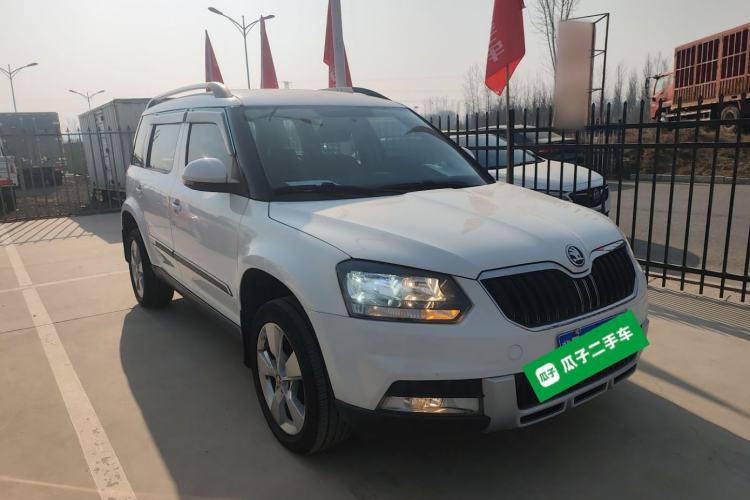 Used Skoda Yeti 2014 1.4 TSI DSG Polar Edition Front Right 45 Deg