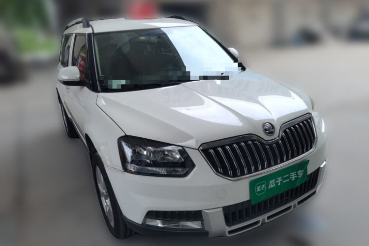 Used Skoda Yeti 2014 1.4 TSI DSG Phantom Edition Front Right 45 Deg