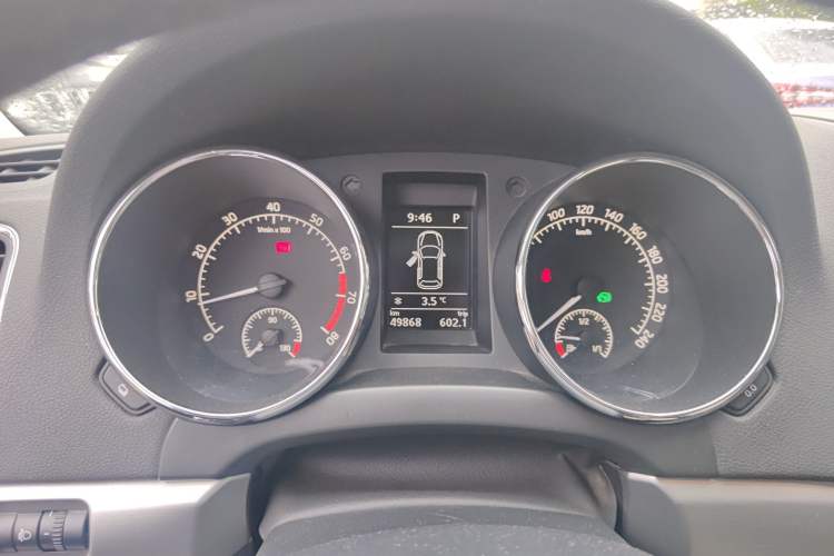 Used Skoda Yeti 2014 1.4 TSI DSG Polar Edition Instrument Cluster