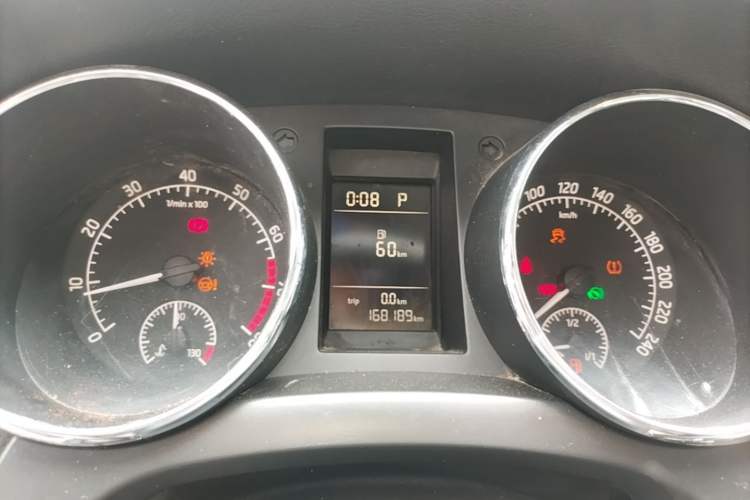 Used Skoda Yeti 2014 1.4TSI DSG Vibrant Edition Instrument Cluster