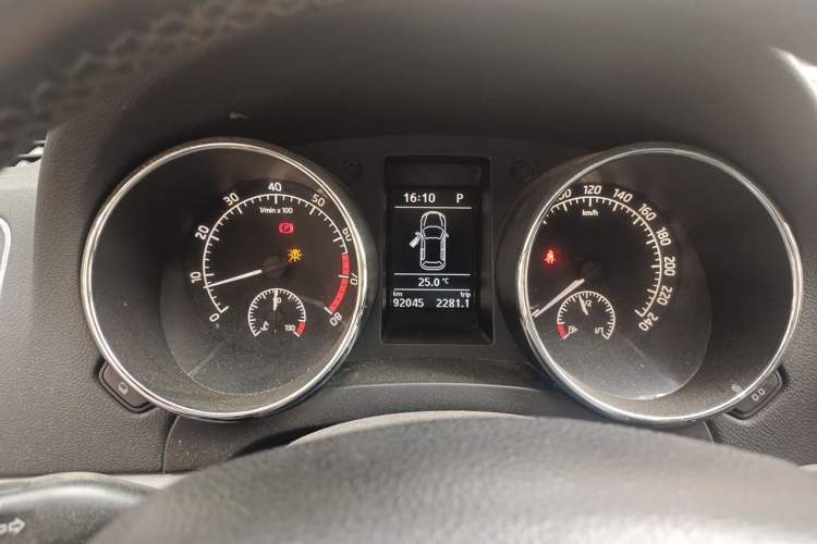 Used Skoda Yeti 2014 1.8TSI DSG Polar Edition Instrument Cluster