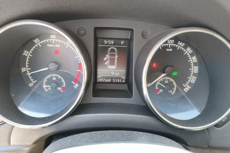 Used Skoda Yeti 2014 1.4TSI DSG All-Wheel Drive Version Instrument Cluster