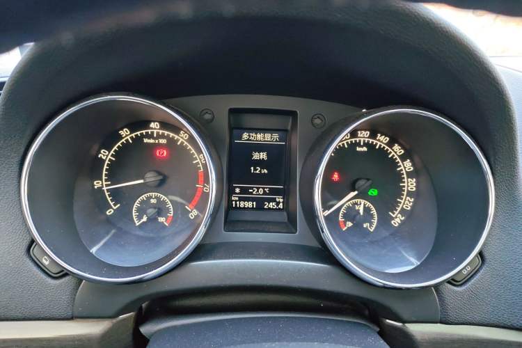 Used Skoda Yeti 2014 1.8TSI DSG All-Wheel Drive Edition Instrument Cluster