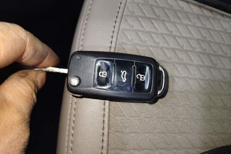 Used Skoda Yeti 2014 1.4TSI Manual Colorful Edition Interior 1