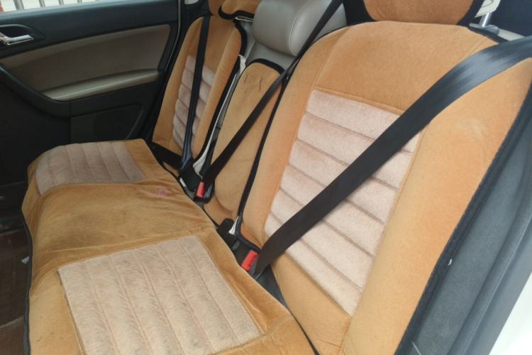 Used Skoda Yeti 2014 1.4TSI DSG Explorer Edition Interior 4