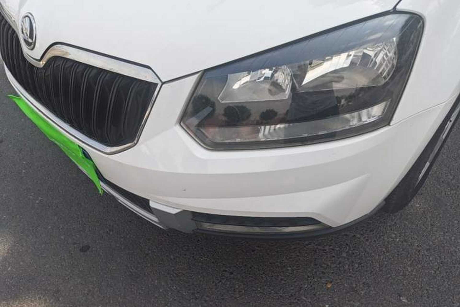 Used Skoda Yeti 2014 1.4TSI DSG Explorer Edition Left Front Headlight