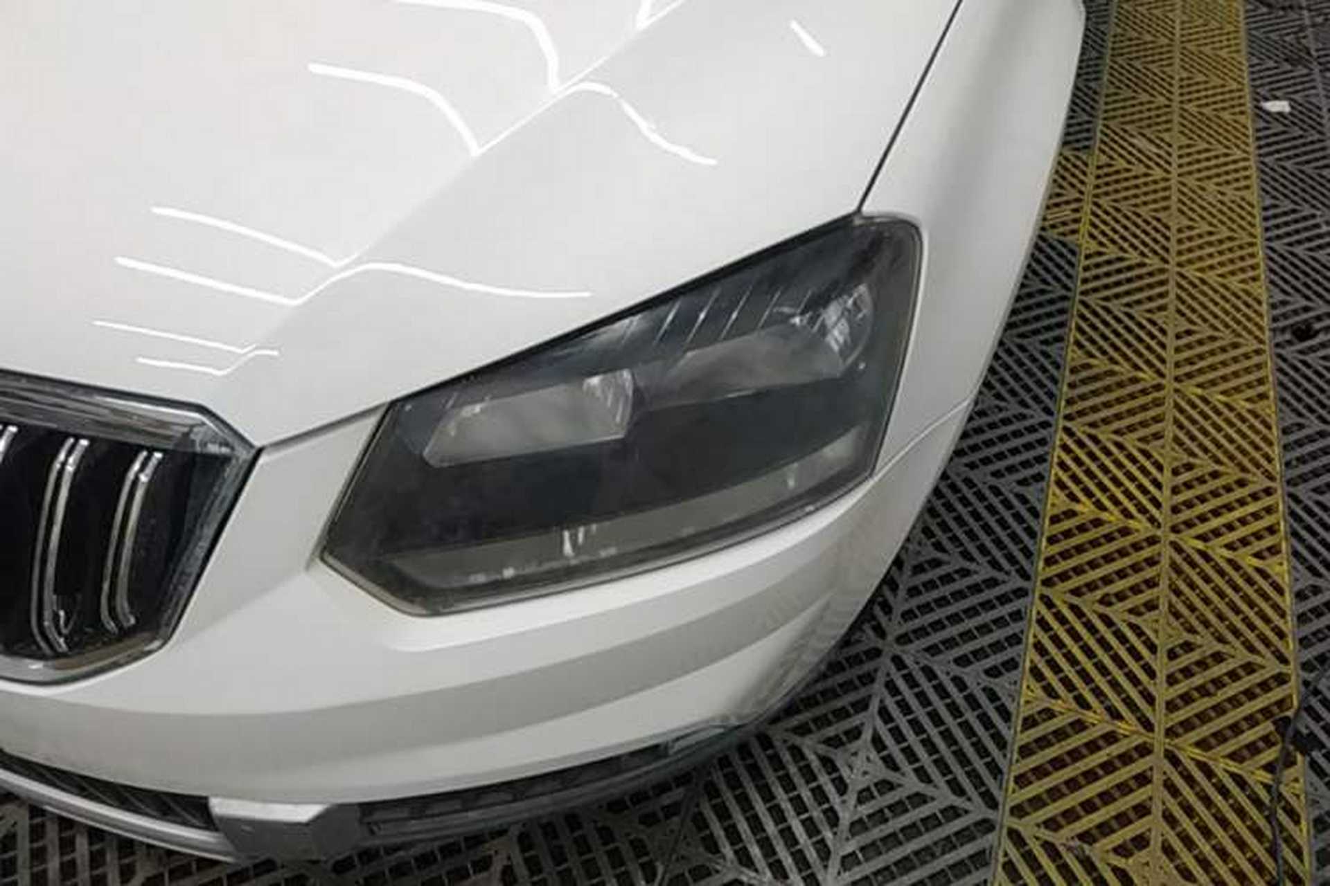 Used Skoda Yeti 2014 1.8TSI DSG Polar Edition Left Front Headlight