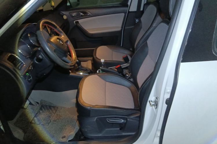 Used Skoda Yeti 2014 1.4TSI DSG Vibrant Edition Left Front Seat