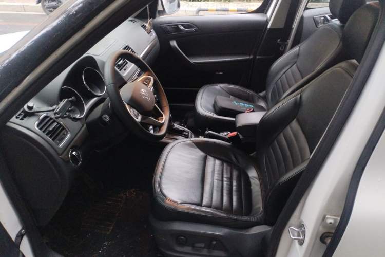 Used Skoda Yeti 2014 1.8TSI DSG All-Wheel Drive Edition Left Front Seat