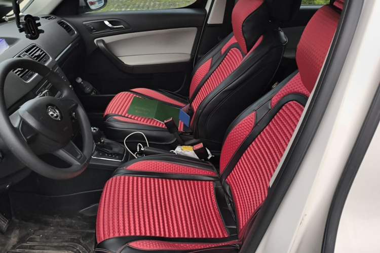 Used Skoda Yeti 2014 1.4TSI DSG Vibrant Edition Left Front Seat