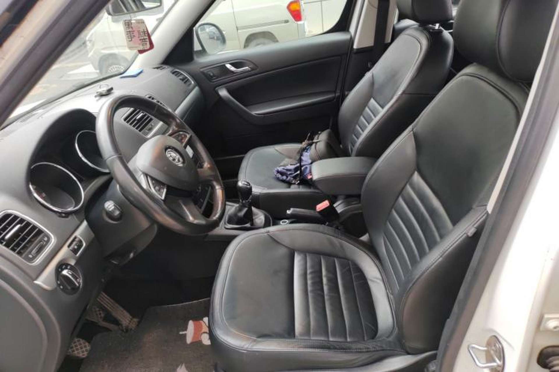 Used Skoda Yeti 2014 1.4TSI Manual Polar Edition Left Front Seat