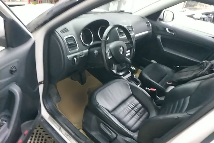Used Skoda Yeti 2014 1.8TSI DSG Polar Edition Left Front Seat