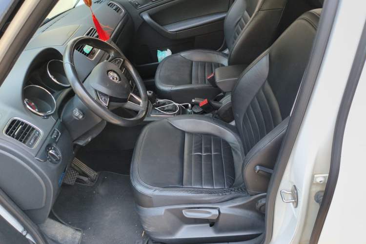 Used Skoda Yeti 2014 1.4 TSI DSG Phantom Edition Left Front Seat