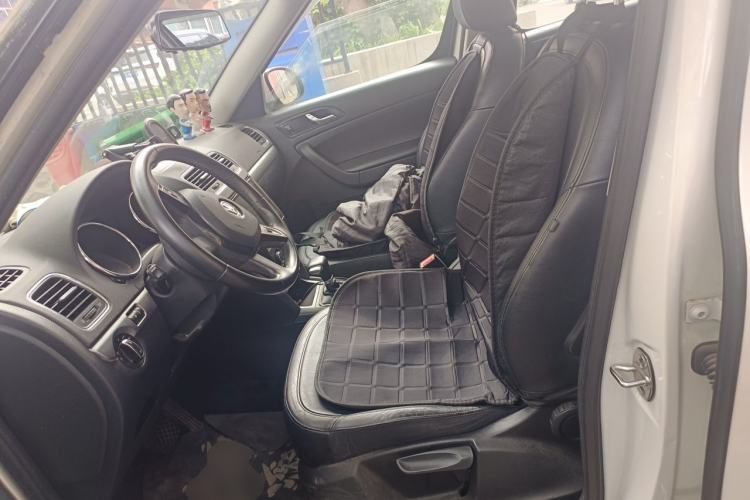 Used Skoda Yeti 2014 1.8TSI DSG Polar Edition Left Front Seat
