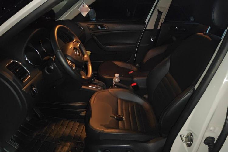Used Skoda Yeti 2014 1.8TSI DSG All-Wheel Drive Edition Left Front Seat