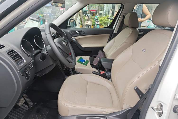 Used Skoda Yeti 2014 1.4TSI DSG Vibrant Edition Left Front Seat