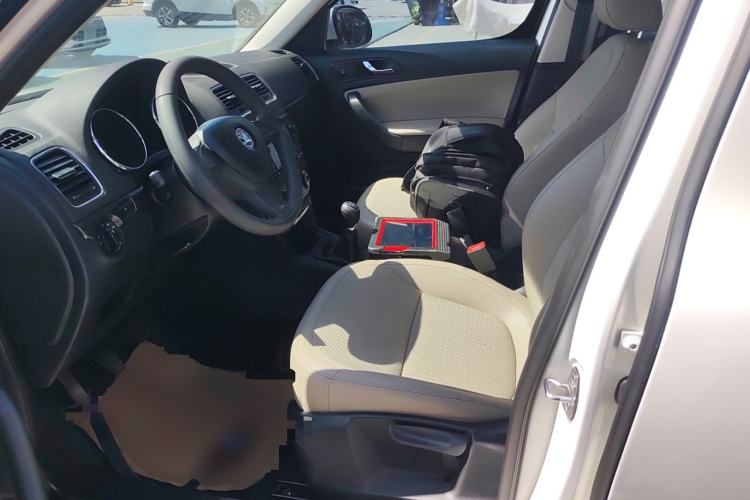 Used Skoda Yeti 2014 1.6L Manual Colorful Edition Left Front Seat