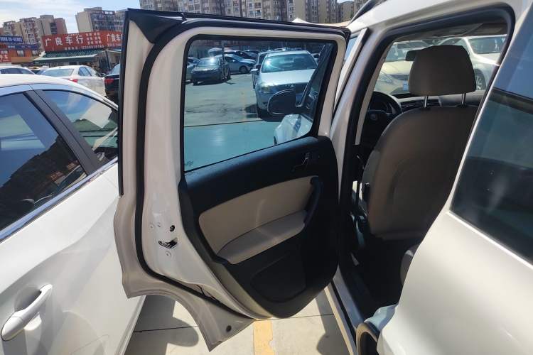 Used Skoda Yeti 2014 1.6L Manual Colorful Edition Left Rear Door Interior