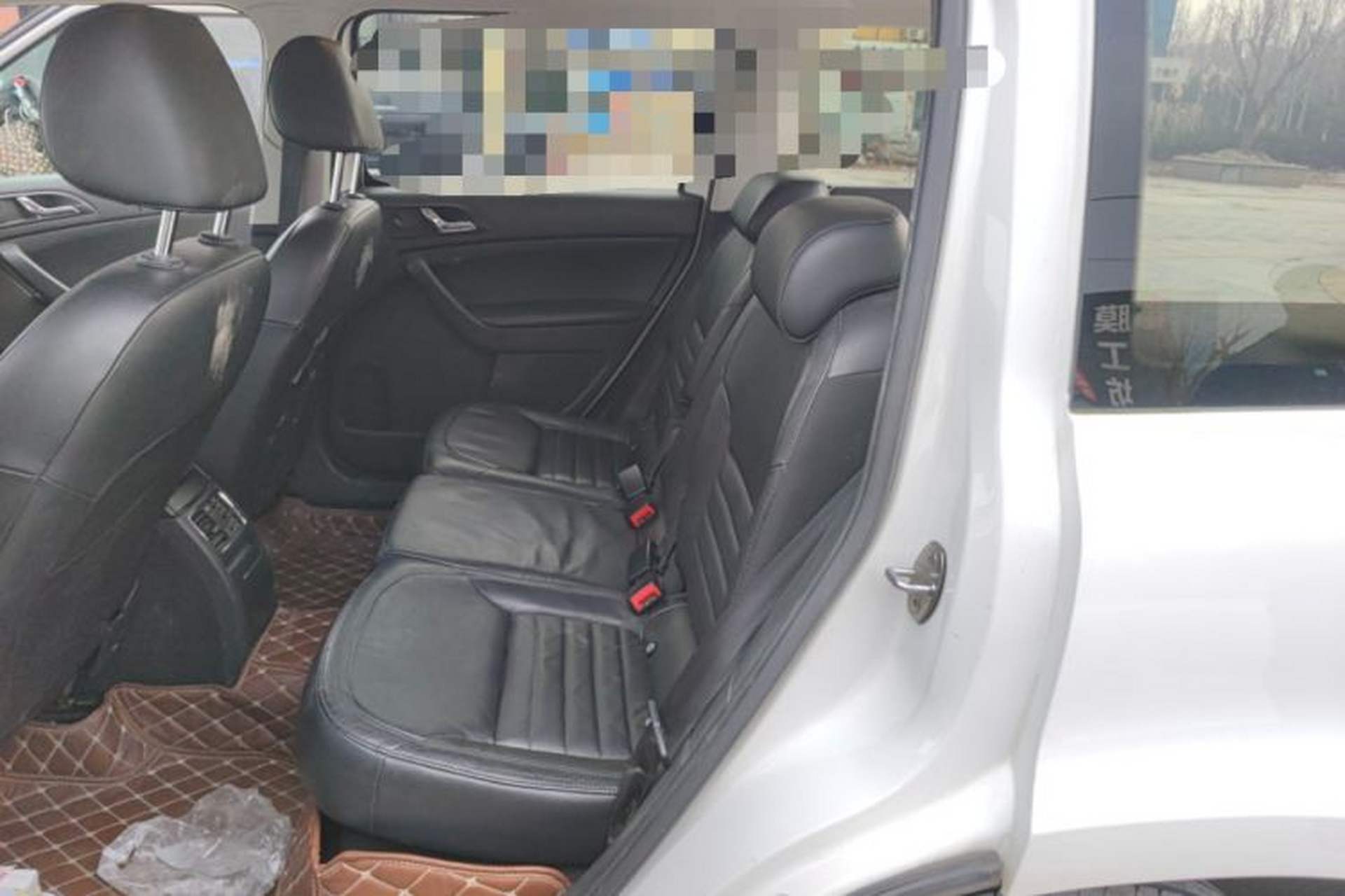 Used Skoda Yeti 2014 1.8TSI DSG Polar Edition Left Rear Seat