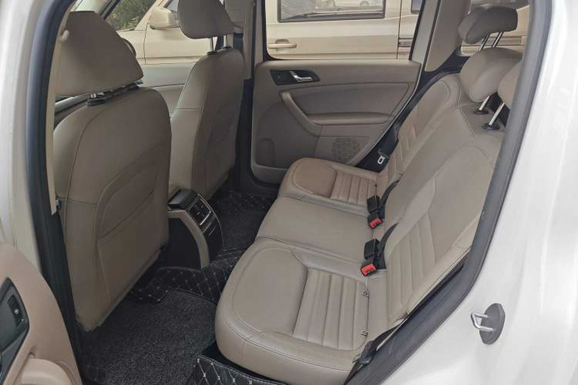 Used Skoda Yeti 2014 1.4TSI Manual Polar Edition Left Rear Seat