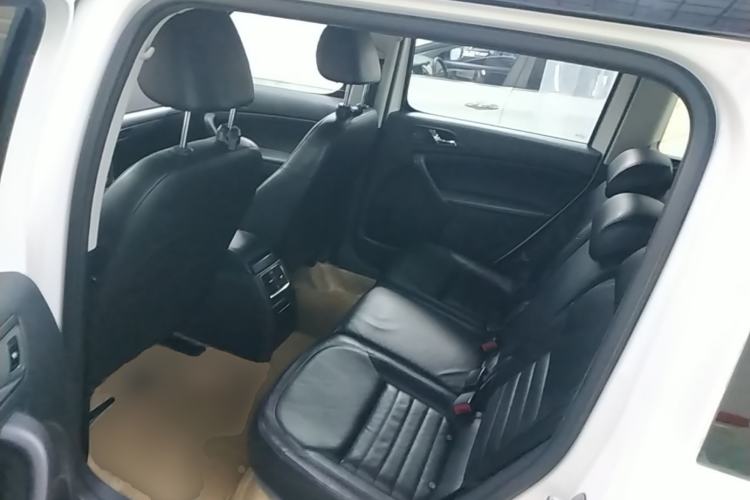 Used Skoda Yeti 2014 1.8TSI DSG Polar Edition Left Rear Seat