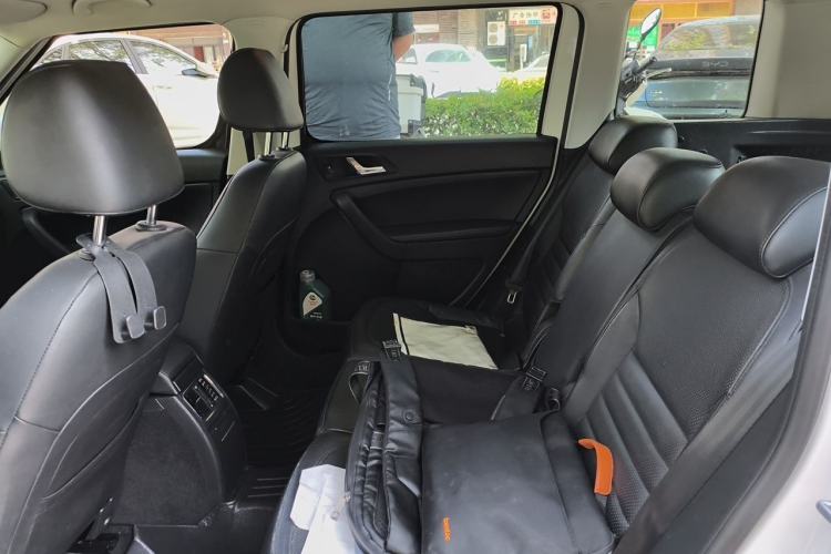 Used Skoda Yeti 2014 1.8TSI DSG All-Wheel Drive Edition Left Rear Seat