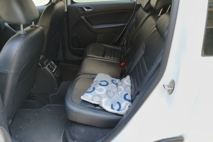 Used Skoda Yeti 2014 1.4 TSI DSG Phantom Edition Left Rear Seat